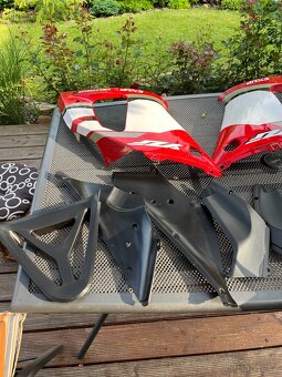 Plasty na YAMAHA R1 rv 2001 - 11
