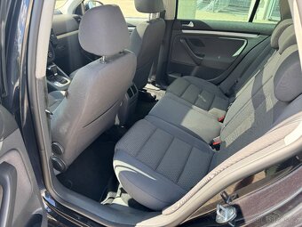 Volkswagen Golf 1.4TSi Automat DSG Velká Výbava - 11