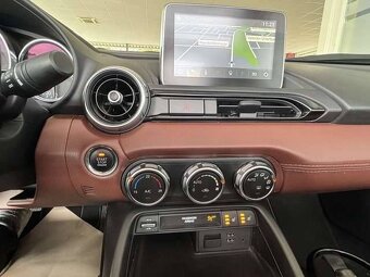 Mazda MX-5 RF 2.0 Sports-Line - 11