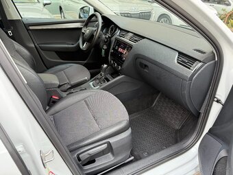 Škoda Octavia 3 Combi Style 2.0 TDI 110kW DSG ACC Ambient Qi - 11