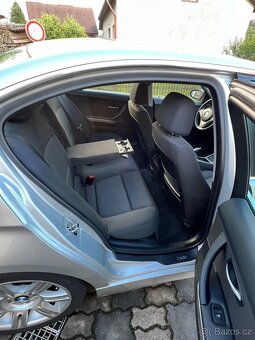 BMW E90 325i - 11