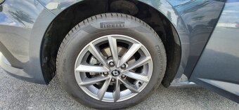 Renault Megane 1.5 DCI 2023 TOP STAV - 11