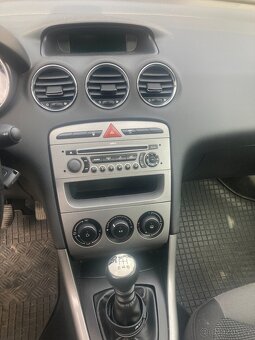 Peugeot 308 - 11