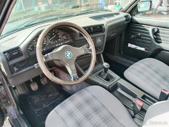 BMW e30 320i Kupé - 11