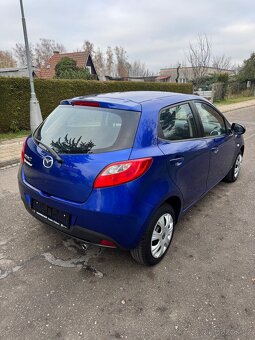 MAZDA 2  -  1,4 16V  5 dveří - 11