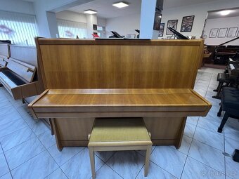 Petrof opera 125 v záruce, první servis. PRODÁNO - 11