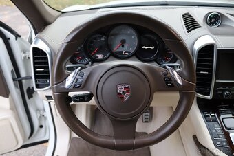 PORSCHE CAYENNE S 4.8 V8 4X4 294kW - 11