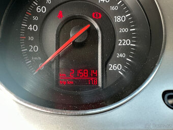 VW Passat Variant 2.0 TDI 103 kW BMP - 11