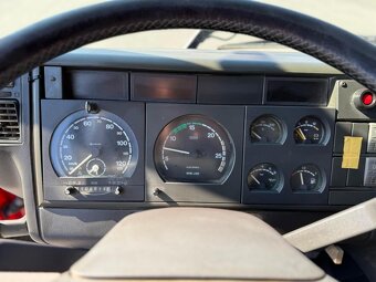 Iveco MP260E37 6X4 - 11