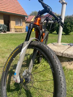 Celoodpružene kolo Giant anthem DA SE DAT NA FOX VIDLICI - 11