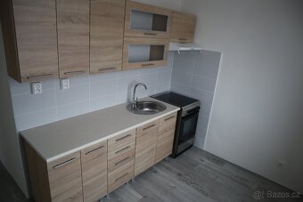 Pronájem bytu 2+1, s balkonem, ul. Osvobození, Jirkov - 11