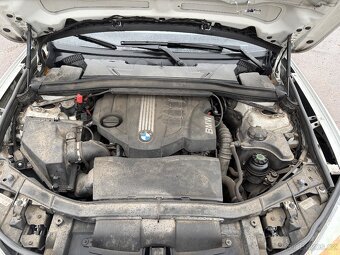 BMW X1 xDrive 18d - 11