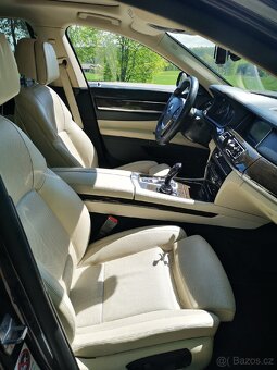 BMW 730 XDrive M Paket – plná výbava - 11