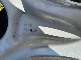 Kola Ford ST225 R18 - 11
