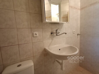 Pronájem bytu 2+kk, 42 m², Praha 8 – Kobylisy, ul. Čimická. - 11