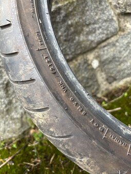Pneu Bridgestone Battlax Bt023 120/70/17 a 190/50/17 - 11