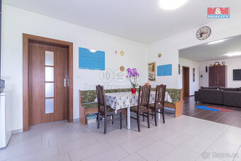 Prodej rodinného domu, 135 m², Úžice, pozemek 1356 m² - 11