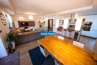 Pronájem novostavby rodinného domu, 5+kk, 180 m2 s garáží a  - 11