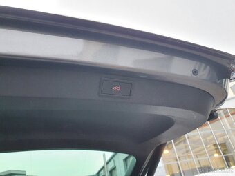 Škoda Karoq 2.0 TDI 85kW 105tkm Full LED - záruka Autodraft - 11