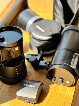 Profoto B10 /b10 plus + all Documents and boxes - 11
