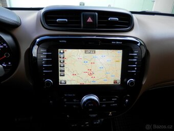 Kia Soul 1.6GDi 97kW EXLUSIVE automat 7/2015 - 11