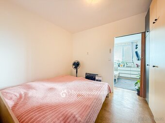 Prodej panelový byt 1+1 se zděným jádrem, 40 m2 - Znojmo, ul - 11