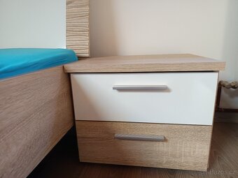 kompletní ložnice s rošty a matracemi - 11