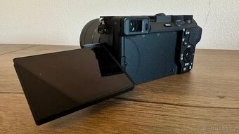 Sony Alpha A6700 + 2x objektiv - 11