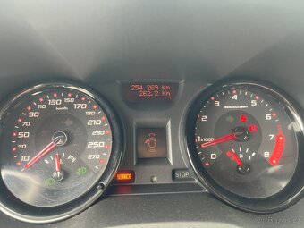 Renault Mégane II RS (Renault Sport) 165kW - 11