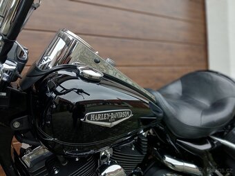 Harley-Davidson FLHRC Road King Classic 88 - 11