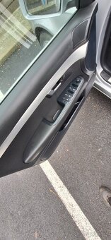 A4 B7 2.0 tdi 103kw dpf 3x S-Line Avant - 11