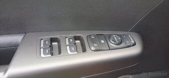 Kia Sportage 4x4 130 kw ČR TZ záruka 2028 automat 17700 km - 11