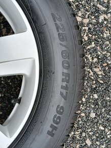 Pěkná zimní orig alu kola Audi A6, Kumho 225/60/17 vzorek 7m - 11