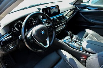 BMW Rad 5 540i A/T - 11