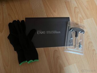 Nová herní židle Razer Enki Quartz - 11