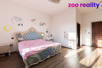 Prodej nadstandardní vily na velmi dobré adrese. - 11