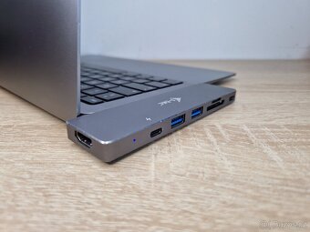 Apple Macbook Air 2020 i3/8G/256GB - ZÁRUKA - 11