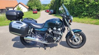 HONDA CB 750 SF - 11