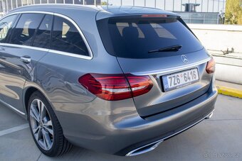 Mercedes-Benz C trieda Kombi 300 d A/T 4MATIC - ZÁRUKA - 11