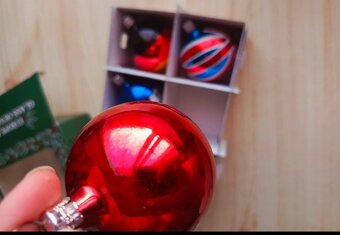 Ručně vyráběné skleněné ozdoby vlajky - 11