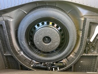 Ford C-Max 1.0i Ecoboost 92kw manuál - 11