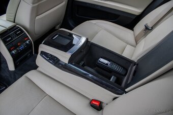 BMW Rad 7 750i 4.4 V8 - ZÁRUKA 1 rok/20000km a PREPIS V CENE - 11