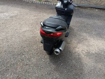 Suzuki burgman 125i executive CZ doklady v ceně - 11
