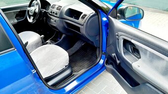 Velice zachovalá málo  jetá Škoda Fabia II 1.2 kombi . - 11