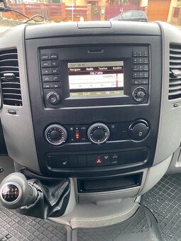 Mercedes Benz Sprinter 319 V6 - 11