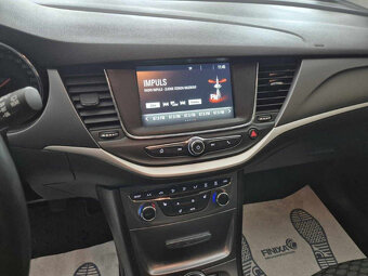 Opel Astra 1,6 CDTi 81kW Excite ST - 11