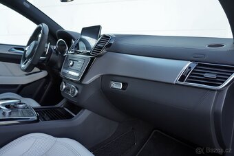 Mercedes-Benz GLE 63S AMG 4M - 11