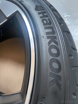 NOVÉ Original Audi Q2 SQ2 81a r19 235/40/19 100% - 11