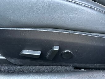 Tesla Model 3 - 11