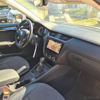 Škoda Octavia, 1,6 TDI 85kW DSG Style Odp. DPH - 11